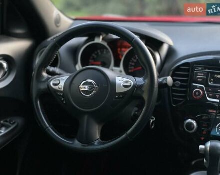 Красный Ниссан Жук, объемом двигателя 1.6 л и пробегом 135 тыс. км за 13900 $, фото 13 на Automoto.ua