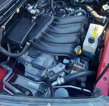 Красный Ниссан Жук, объемом двигателя 1.6 л и пробегом 105 тыс. км за 12500 $, фото 34 на Automoto.ua