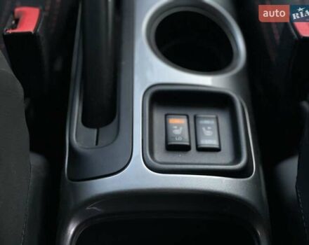 Красный Ниссан Жук, объемом двигателя 1.6 л и пробегом 135 тыс. км за 13900 $, фото 17 на Automoto.ua