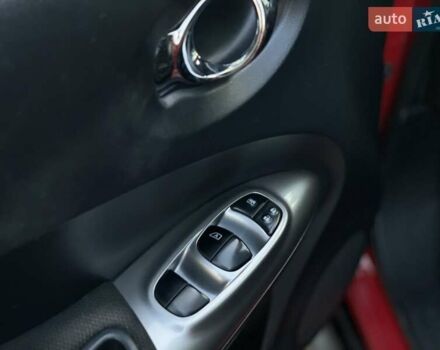 Красный Ниссан Жук, объемом двигателя 1.6 л и пробегом 135 тыс. км за 13900 $, фото 11 на Automoto.ua