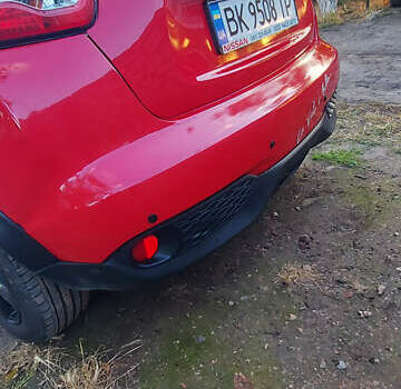 Красный Ниссан Жук, объемом двигателя 1.6 л и пробегом 105 тыс. км за 12500 $, фото 10 на Automoto.ua