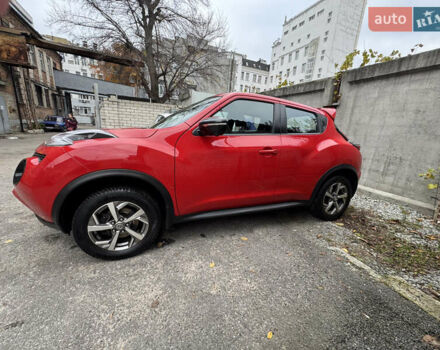 Червоний Ніссан Жук, об'ємом двигуна 1.6 л та пробігом 125 тис. км за 13500 $, фото 8 на Automoto.ua