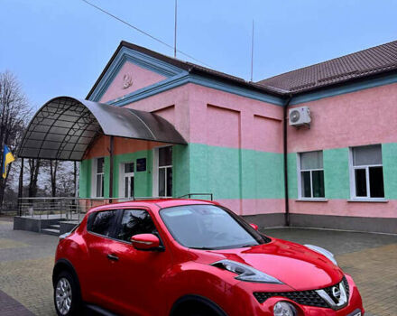 Красный Ниссан Жук, объемом двигателя 1.6 л и пробегом 83 тыс. км за 12850 $, фото 2 на Automoto.ua