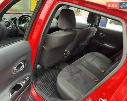Червоний Ніссан Жук, об'ємом двигуна 1.6 л та пробігом 125 тис. км за 13500 $, фото 4 на Automoto.ua