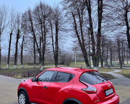 Красный Ниссан Жук, объемом двигателя 1.6 л и пробегом 83 тыс. км за 12850 $, фото 4 на Automoto.ua