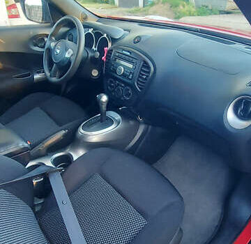 Красный Ниссан Жук, объемом двигателя 1.6 л и пробегом 105 тыс. км за 12500 $, фото 27 на Automoto.ua