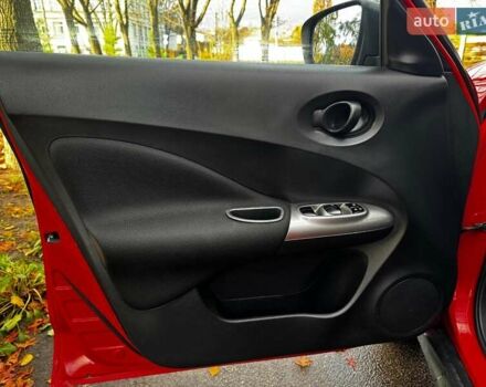 Червоний Ніссан Жук, об'ємом двигуна 1.6 л та пробігом 124 тис. км за 13490 $, фото 9 на Automoto.ua