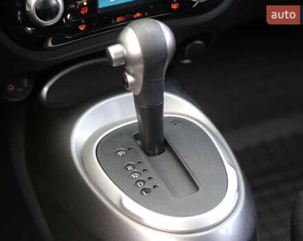 Красный Ниссан Жук, объемом двигателя 1.6 л и пробегом 117 тыс. км за 14900 $, фото 18 на Automoto.ua