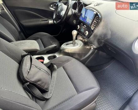 Червоний Ніссан Жук, об'ємом двигуна 1.6 л та пробігом 71 тис. км за 13999 $, фото 36 на Automoto.ua