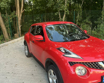 Красный Ниссан Жук, объемом двигателя 1.6 л и пробегом 125 тыс. км за 11200 $, фото 2 на Automoto.ua