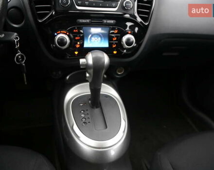 Красный Ниссан Жук, объемом двигателя 1.6 л и пробегом 42 тыс. км за 14900 $, фото 18 на Automoto.ua