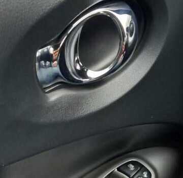 Красный Ниссан Жук, объемом двигателя 1.6 л и пробегом 87 тыс. км за 13850 $, фото 11 на Automoto.ua