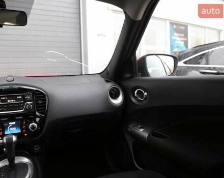 Красный Ниссан Жук, объемом двигателя 1.6 л и пробегом 42 тыс. км за 14900 $, фото 14 на Automoto.ua