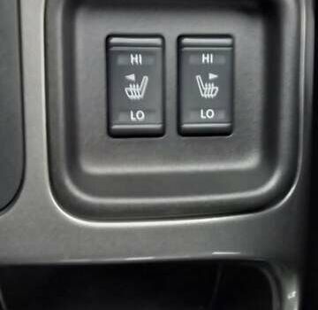 Червоний Ніссан Жук, об'ємом двигуна 1.6 л та пробігом 87 тис. км за 13499 $, фото 24 на Automoto.ua