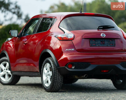 Червоний Ніссан Жук, об'ємом двигуна 1.6 л та пробігом 52 тис. км за 14400 $, фото 6 на Automoto.ua