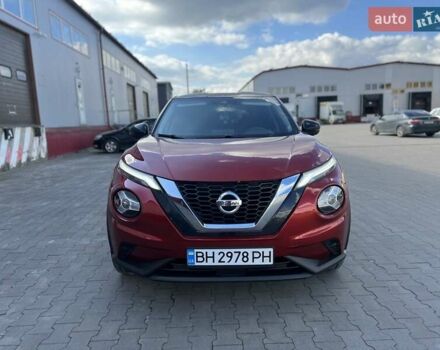 Красный Ниссан Жук, объемом двигателя 1 л и пробегом 44 тыс. км за 19500 $, фото 3 на Automoto.ua