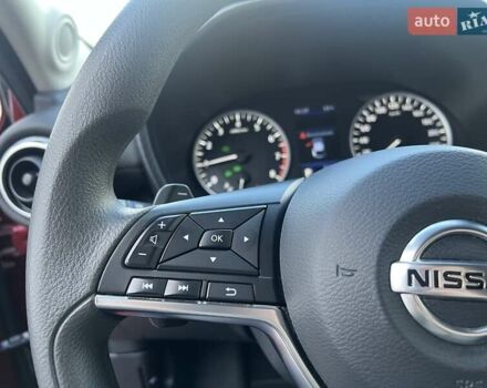 Красный Ниссан Жук, объемом двигателя 1 л и пробегом 44 тыс. км за 19500 $, фото 23 на Automoto.ua