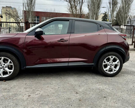 Красный Ниссан Жук, объемом двигателя 1 л и пробегом 49 тыс. км за 20000 $, фото 8 на Automoto.ua