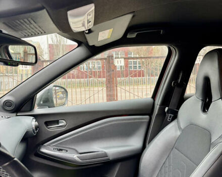 Красный Ниссан Жук, объемом двигателя 1 л и пробегом 49 тыс. км за 20000 $, фото 16 на Automoto.ua