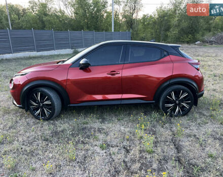 Красный Ниссан Жук, объемом двигателя 1 л и пробегом 31 тыс. км за 23200 $, фото 3 на Automoto.ua