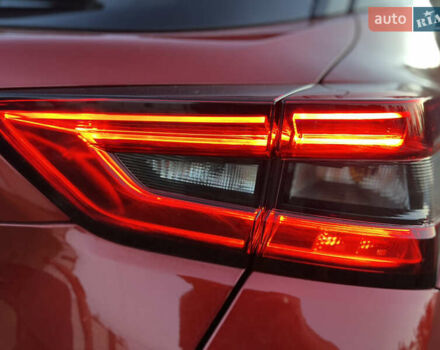 Красный Ниссан Жук, объемом двигателя 1 л и пробегом 31 тыс. км за 23200 $, фото 12 на Automoto.ua