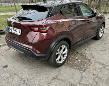 Красный Ниссан Жук, объемом двигателя 1 л и пробегом 49 тыс. км за 20000 $, фото 5 на Automoto.ua