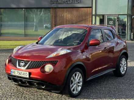 Красный Ниссан Жук, объемом двигателя 1.6 л и пробегом 145 тыс. км за 8300 $, фото 1 на Automoto.ua