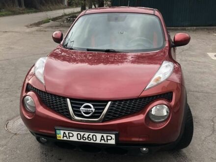 Червоний Ніссан Жук, об'ємом двигуна 1.6 л та пробігом 117 тис. км за 9099 $, фото 1 на Automoto.ua