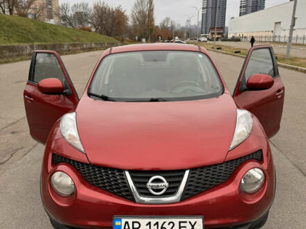 Червоний Ніссан Жук, об'ємом двигуна 1.6 л та пробігом 86 тис. км за 9999 $, фото 1 на Automoto.ua