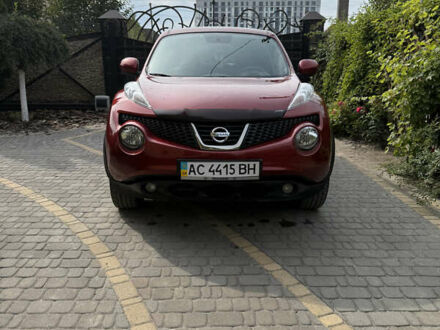 Червоний Ніссан Жук, об'ємом двигуна 1.6 л та пробігом 75 тис. км за 10200 $, фото 1 на Automoto.ua