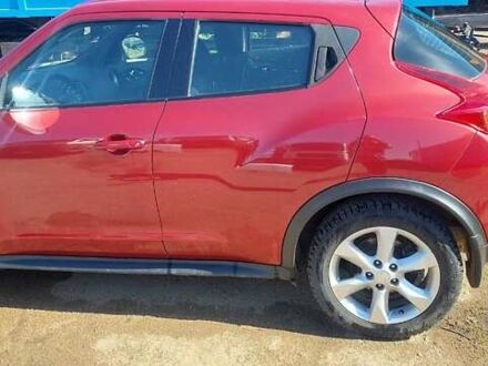 Червоний Ніссан Жук, об'ємом двигуна 1.62 л та пробігом 37 тис. км за 14000 $, фото 1 на Automoto.ua