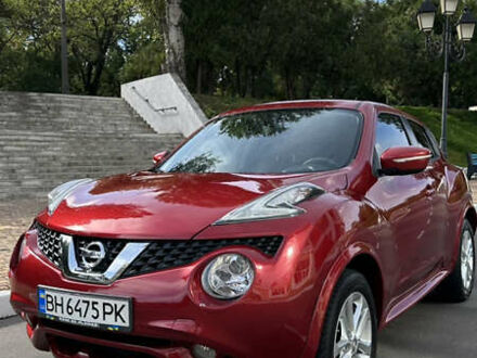 Красный Ниссан Жук, объемом двигателя 1.6 л и пробегом 102 тыс. км за 12300 $, фото 1 на Automoto.ua