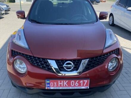 Красный Ниссан Жук, объемом двигателя 0 л и пробегом 98 тыс. км за 12500 $, фото 1 на Automoto.ua