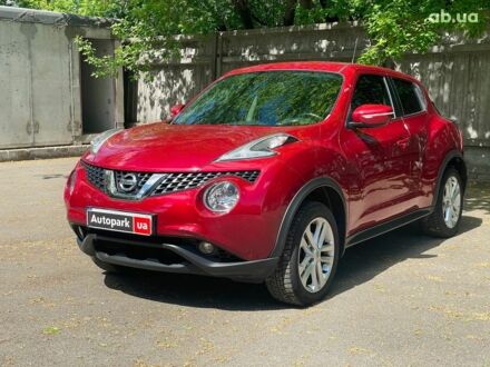 Ніссан Жук 2017 у Києві на Automoto.ua Червоний Ніссан Жук, об'ємом двигуна 1.6 л та пробігом 66 тис. км за 10490 $, фото 1 на Automoto.ua