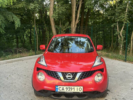 Красный Ниссан Жук, объемом двигателя 1.6 л и пробегом 125 тыс. км за 11200 $, фото 1 на Automoto.ua