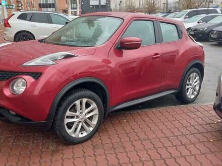 Красный Ниссан Жук, объемом двигателя 1.6 л и пробегом 87 тыс. км за 13850 $, фото 1 на Automoto.ua