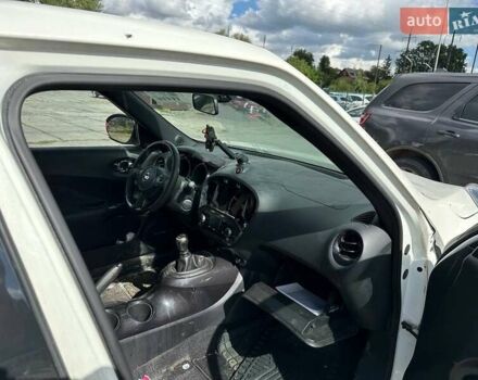 Ниссан Жук, объемом двигателя 1.6 л и пробегом 173 тыс. км за 8250 $, фото 6 на Automoto.ua