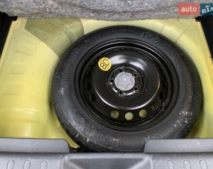 Жовтий Ніссан Жук, об'ємом двигуна 1.6 л та пробігом 100 тис. км за 12499 $, фото 31 на Automoto.ua