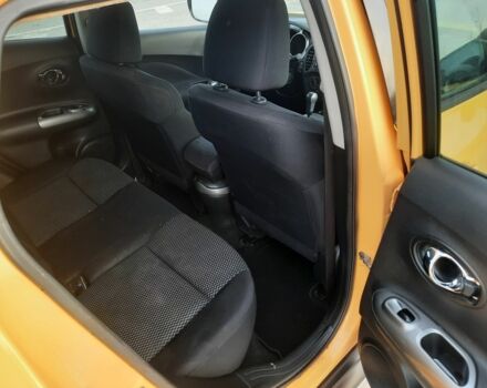 Желтый Ниссан Жук, объемом двигателя 1.6 л и пробегом 125 тыс. км за 9700 $, фото 8 на Automoto.ua