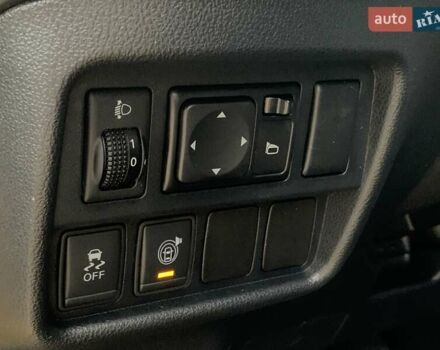 Жовтий Ніссан Жук, об'ємом двигуна 1.6 л та пробігом 100 тис. км за 12499 $, фото 45 на Automoto.ua