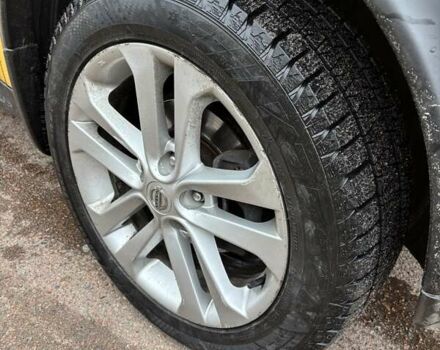 Желтый Ниссан Жук, объемом двигателя 1.6 л и пробегом 117 тыс. км за 12000 $, фото 13 на Automoto.ua