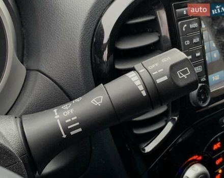 Жовтий Ніссан Жук, об'ємом двигуна 1.6 л та пробігом 100 тис. км за 12499 $, фото 49 на Automoto.ua