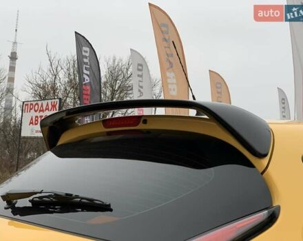 Жовтий Ніссан Жук, об'ємом двигуна 1.6 л та пробігом 100 тис. км за 12499 $, фото 22 на Automoto.ua