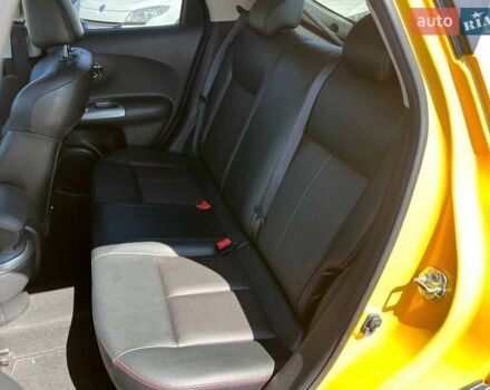 Жовтий Ніссан Жук, об'ємом двигуна 1.6 л та пробігом 141 тис. км за 14500 $, фото 9 на Automoto.ua