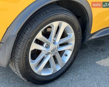 Жовтий Ніссан Жук, об'ємом двигуна 1.6 л та пробігом 141 тис. км за 14500 $, фото 4 на Automoto.ua