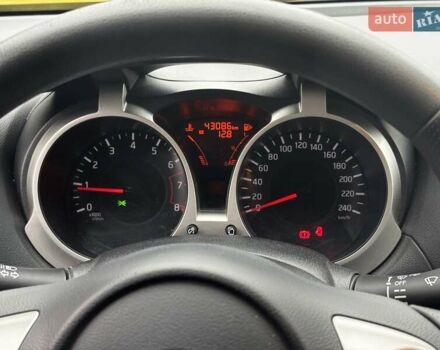 Желтый Ниссан Жук, объемом двигателя 1.6 л и пробегом 43 тыс. км за 12790 $, фото 10 на Automoto.ua