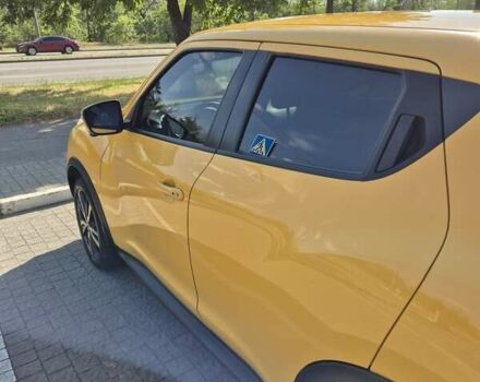 Жовтий Ніссан Жук, об'ємом двигуна 1.6 л та пробігом 22 тис. км за 16199 $, фото 18 на Automoto.ua