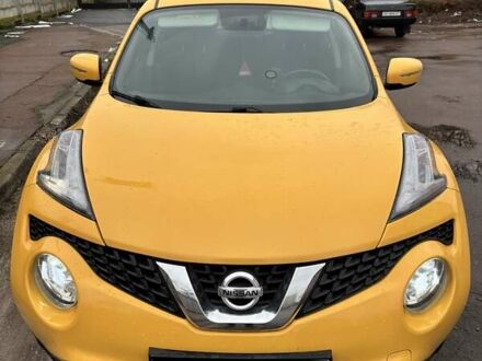 Желтый Ниссан Жук, объемом двигателя 1.6 л и пробегом 117 тыс. км за 12000 $, фото 1 на Automoto.ua