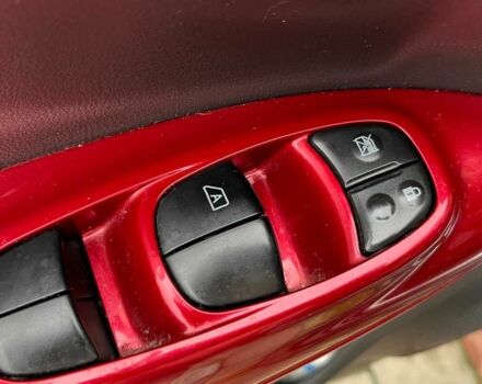 Серый Ниссан Жук, объемом двигателя 1.6 л и пробегом 154 тыс. км за 10000 $, фото 9 на Automoto.ua