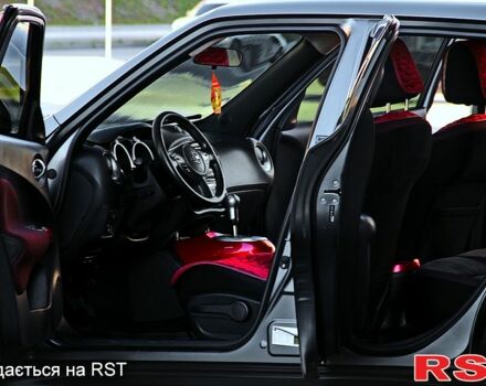 Серый Ниссан Жук, объемом двигателя 1.6 л и пробегом 57 тыс. км за 12300 $, фото 6 на Automoto.ua